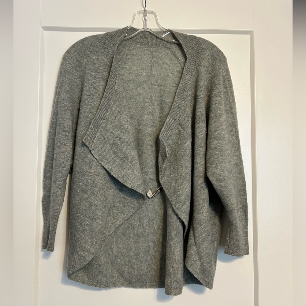 White+Warren reversible cardigan/shrug w/¾ sleeves. Small 100% cashmere. EUC.